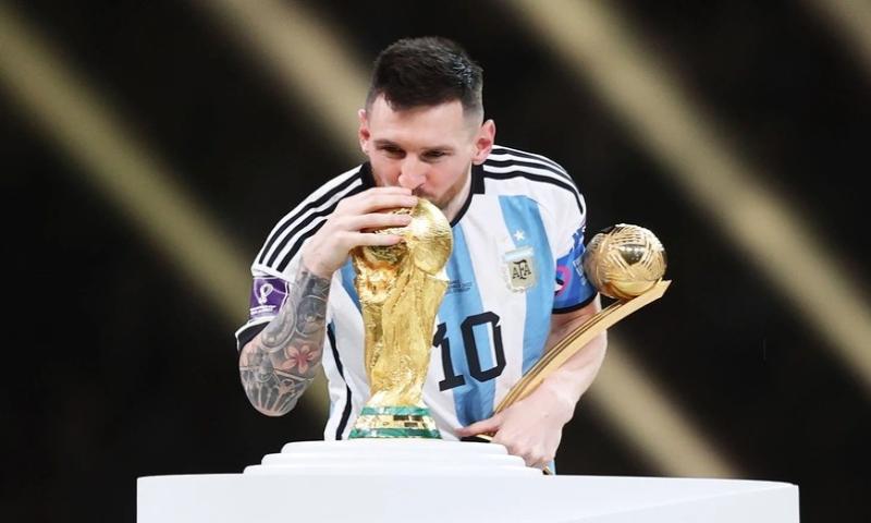 Messi đang nắm giữ những kỷ lục thế giới nào?