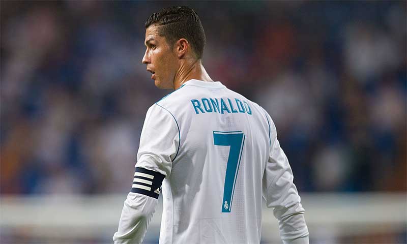 Huyền thoại Cristiano Ronaldo
